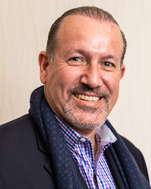 Wellesley Massachusetts Periodontist dentist Dr. Jose Colon,